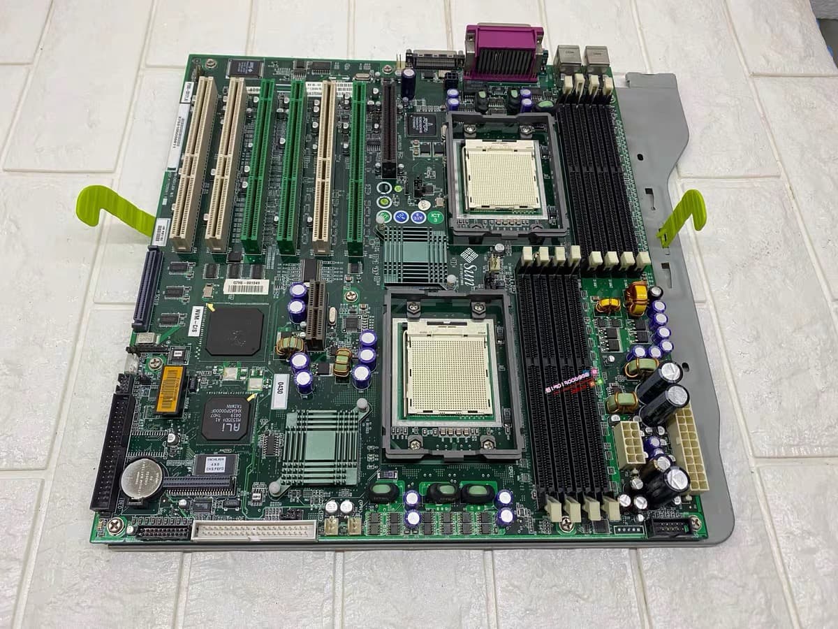 SUN B2500 工作站主板 2